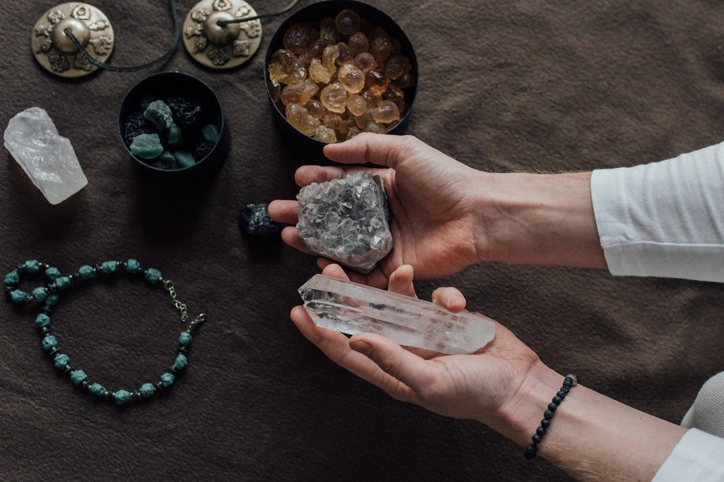 How to manifest crystals
